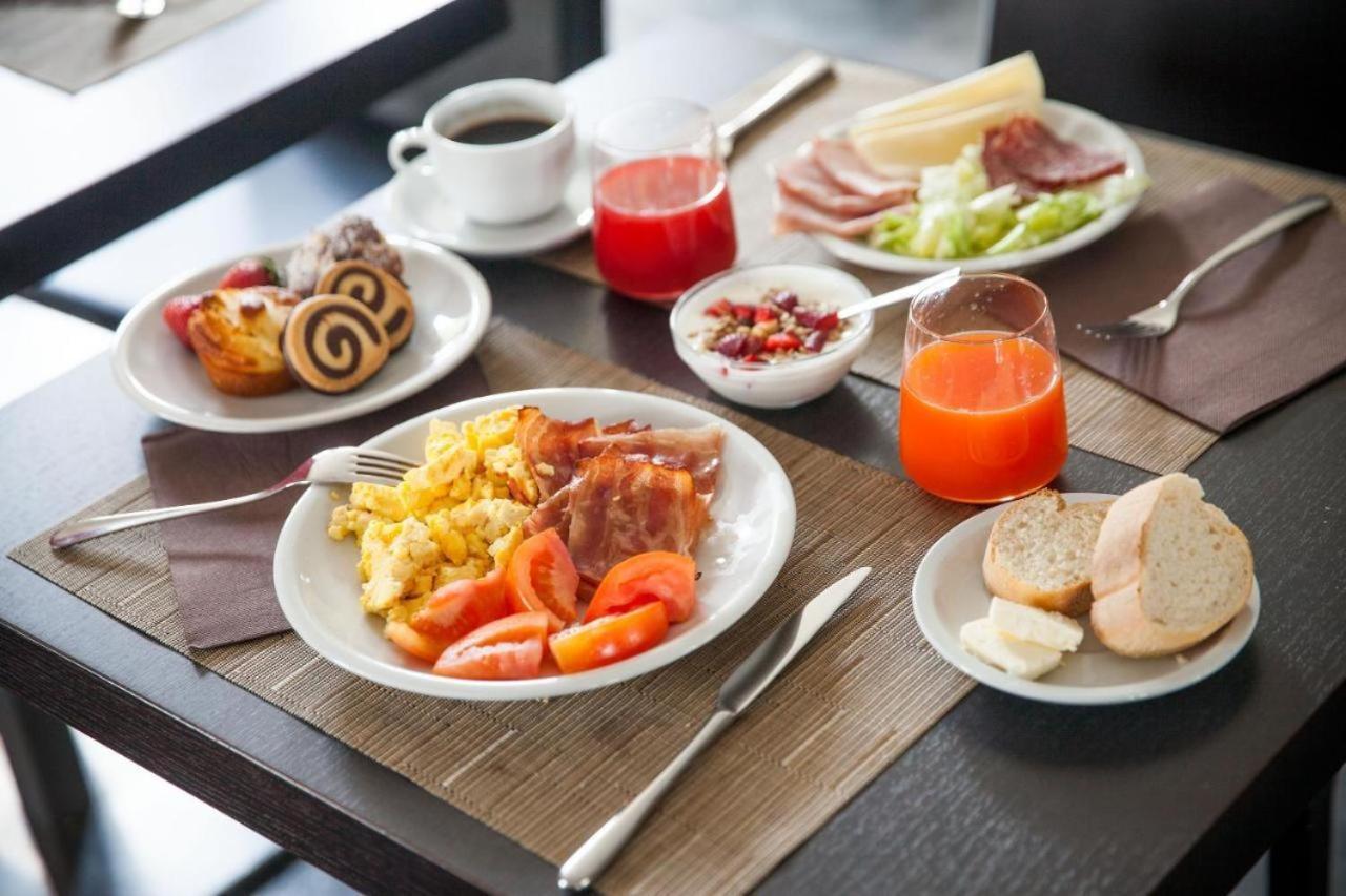 Hotel & Restaurant Bella Italia Niederfell Zewnętrze zdjęcie