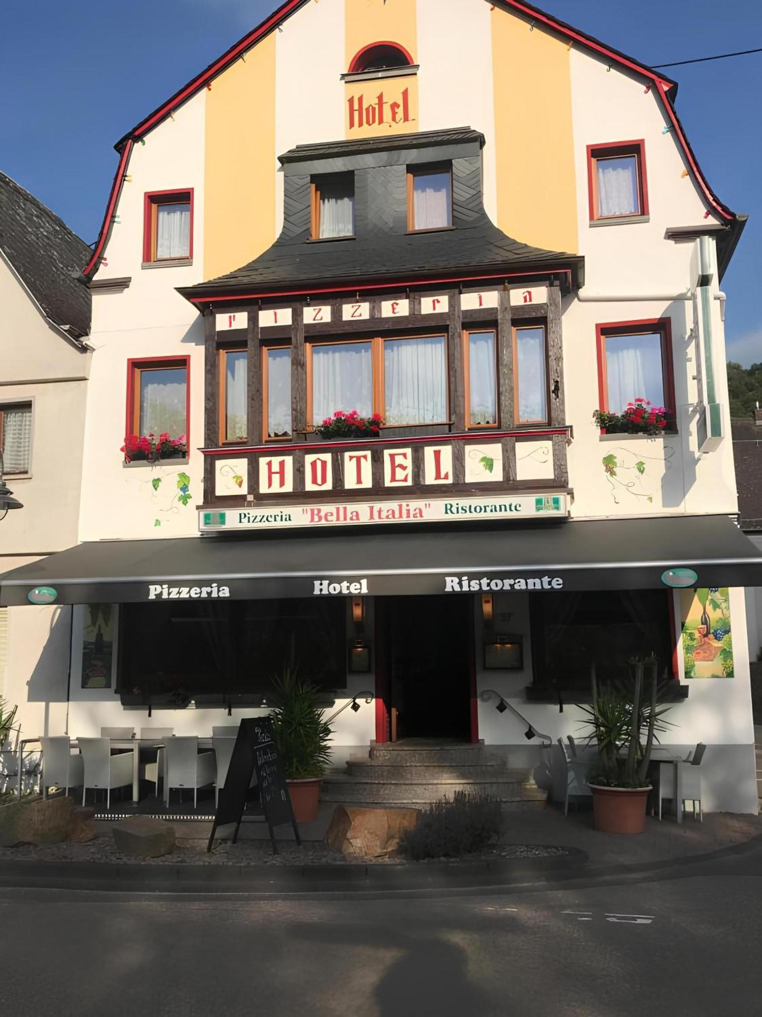 Hotel & Restaurant Bella Italia Niederfell Zewnętrze zdjęcie